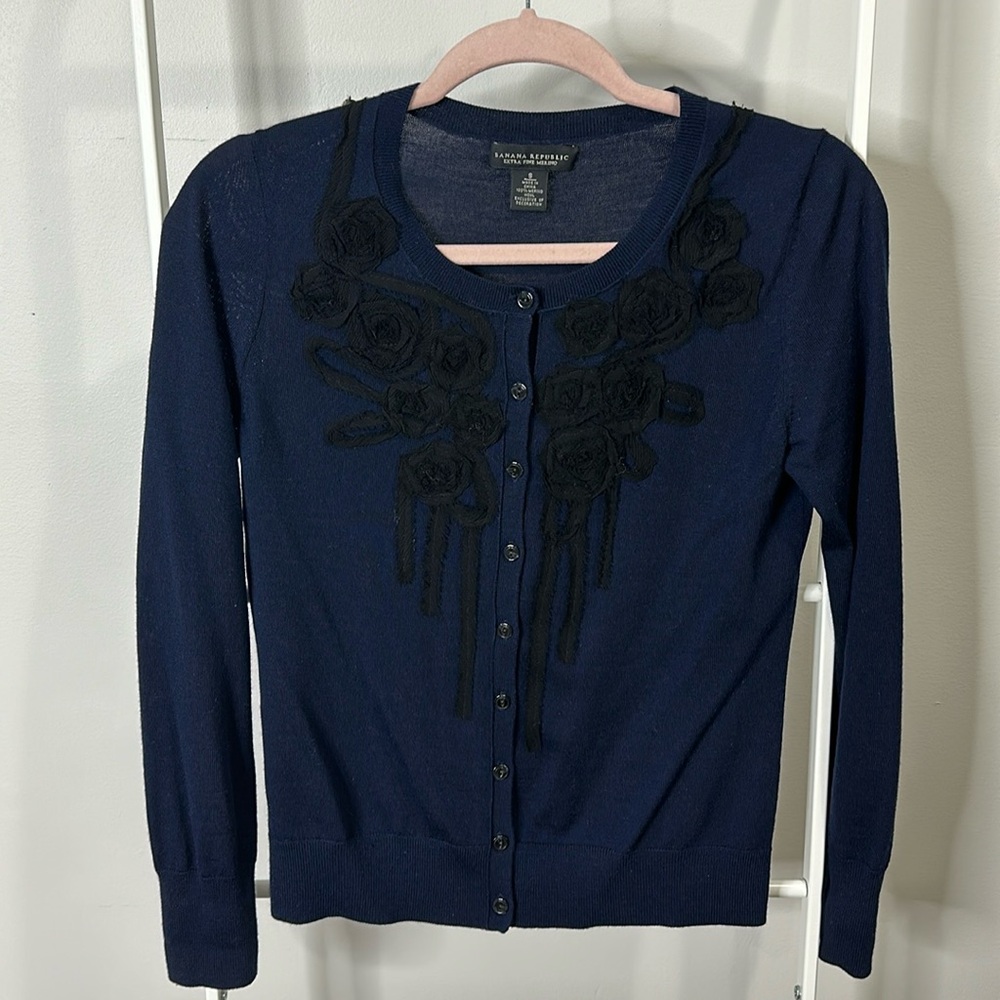 Banana republic extra fine merino wool navy cardigan